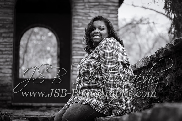 2018_Sara_Rhoads_Senior_Session_051-6684-2