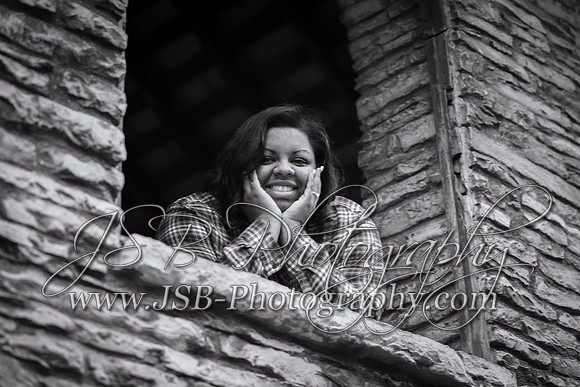 2018_Sara_Rhoads_Senior_Session_062-6720-2