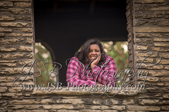 2018_Sara_Rhoads_Senior_Session_063-6725