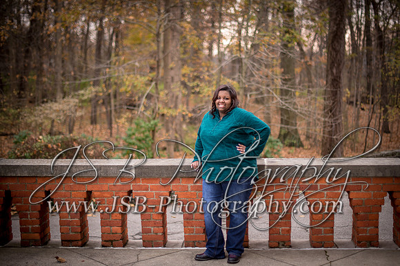 2018_Sara_Rhoads_Senior_Session_085-6808