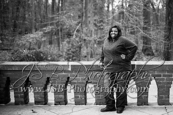 2018_Sara_Rhoads_Senior_Session_086-6809-2