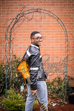 2018_Engram_Senior_Session-007-8414