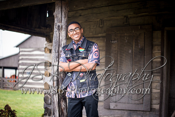 2018_Engram_Senior_Session-016-8443