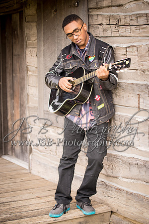 2018_Engram_Senior_Session-028-8496