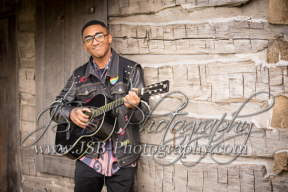 2018_Engram_Senior_Session-029-8501