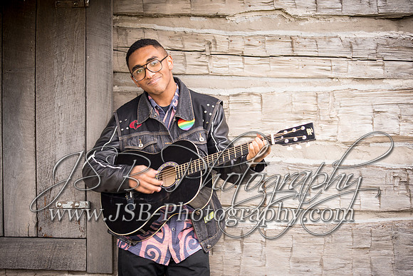 2018_Engram_Senior_Session-035-8534
