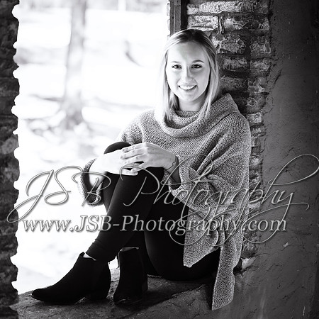 2019_Alison_Copley_Senior_Session-006-8738-2_pp