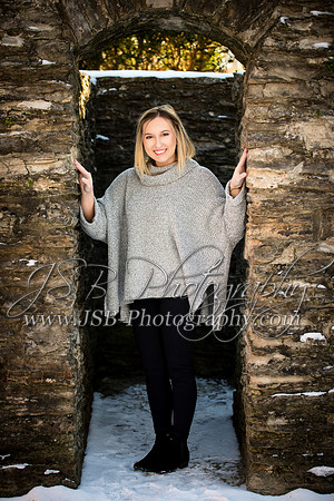 2019_Alison_Copley_Senior_Session-035-8799_pp