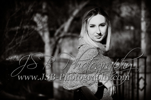 2019_Alison_Copley_Senior_Session-054-8833-2_pp