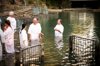 0002_2015_Israel_Trip_Jordan_Baptizing_4086