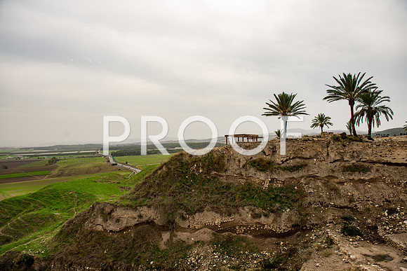 2018_Israel_Trip_03_03-Megiddo7003